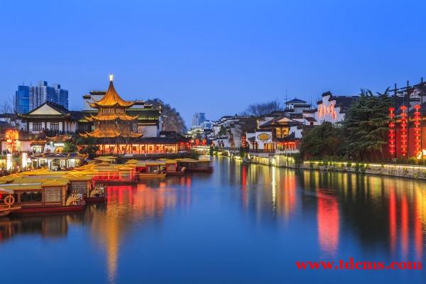 南京夜场招聘信息,南京高端KTV,求职模特身高不限轻松上班 南京夜场招聘信息,南京高端KTV,求职模特身高不限轻松上班